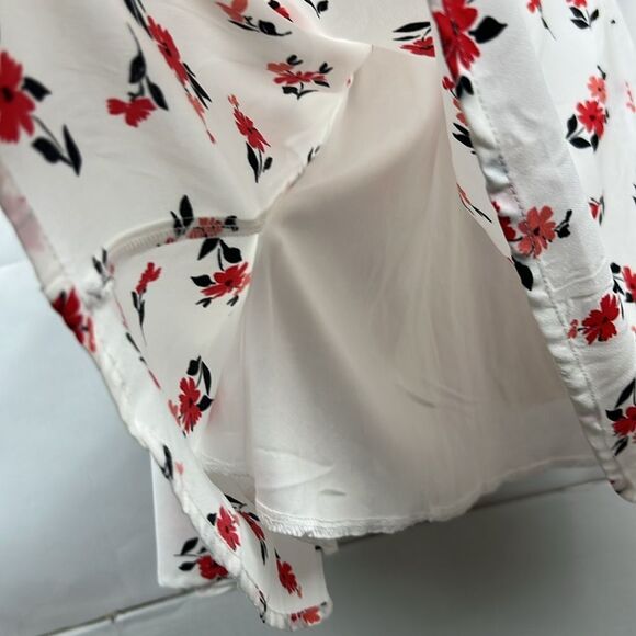 Row A red and white floral fit and flare sundress size large EUC smocked back - Picture 9 of 12